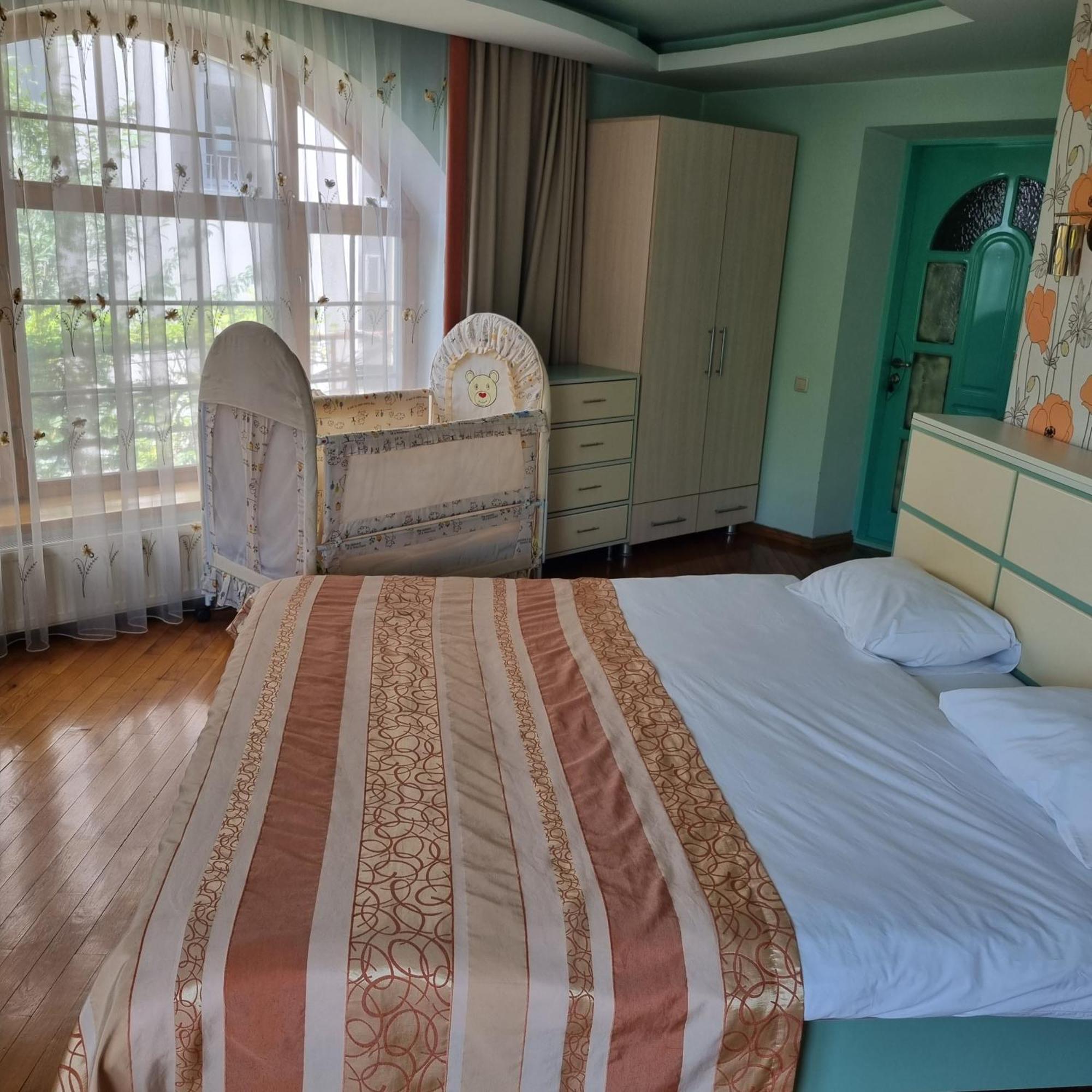 Hotel Home Sweet Home Chisinau Ngoại thất bức ảnh