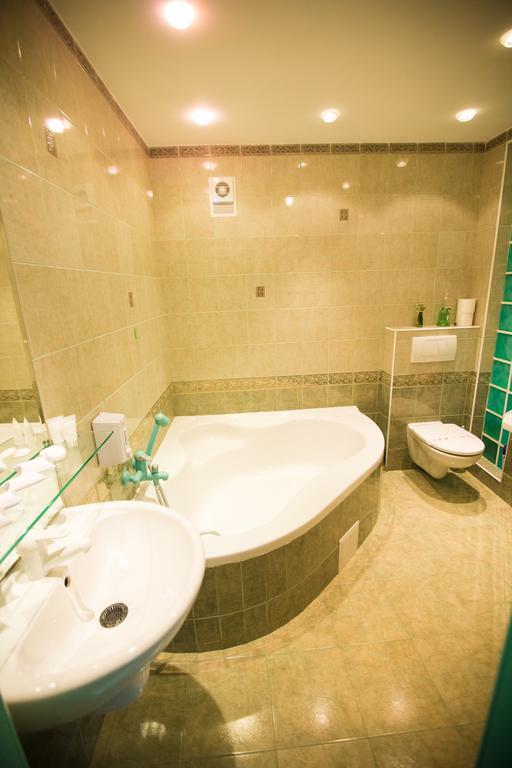 Hotel Home Sweet Home Chisinau Ngoại thất bức ảnh