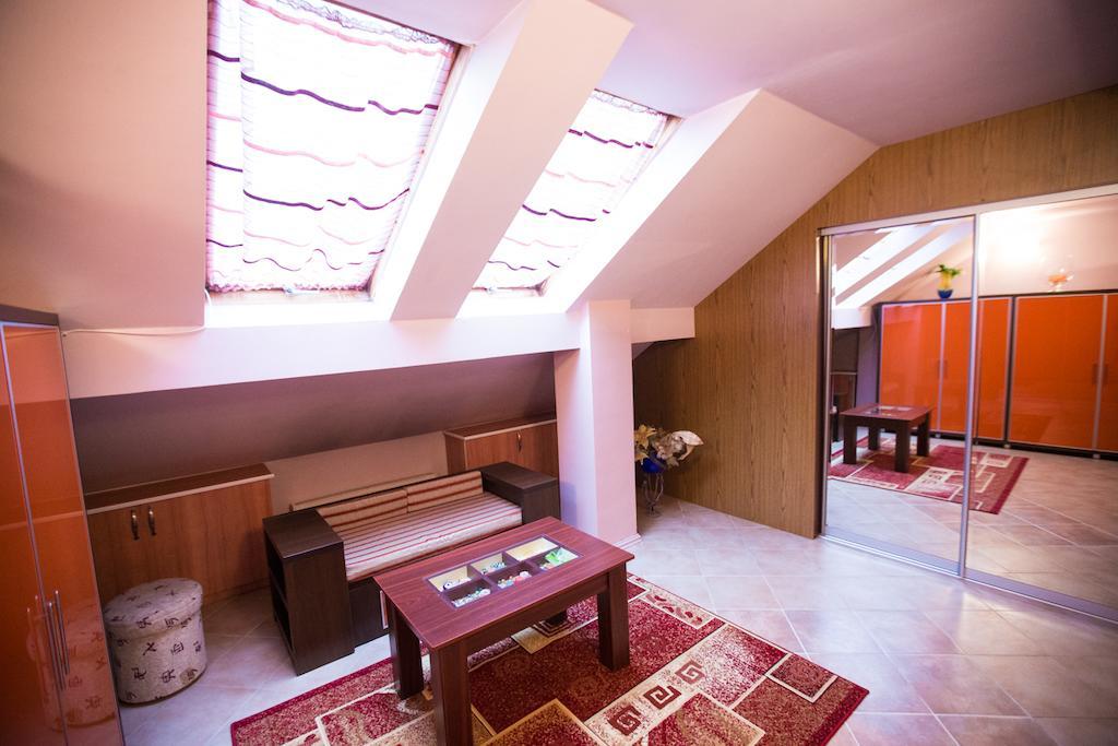 Hotel Home Sweet Home Chisinau Ngoại thất bức ảnh
