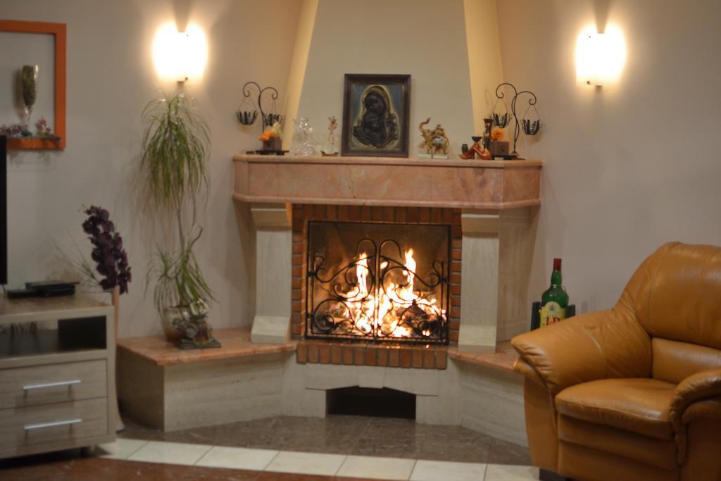 Hotel Home Sweet Home Chisinau Ngoại thất bức ảnh