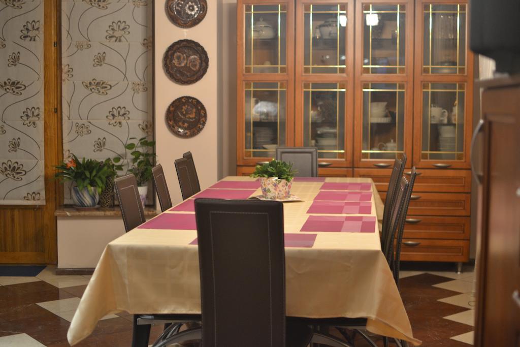 Hotel Home Sweet Home Chisinau Ngoại thất bức ảnh