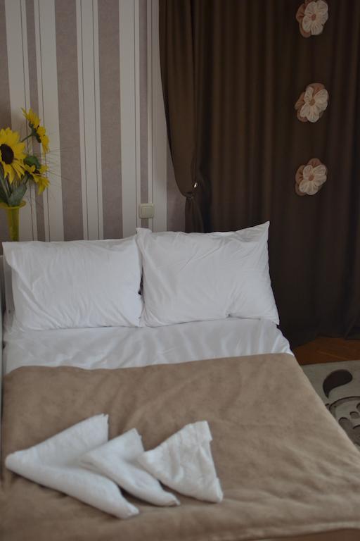 Hotel Home Sweet Home Chisinau Ngoại thất bức ảnh